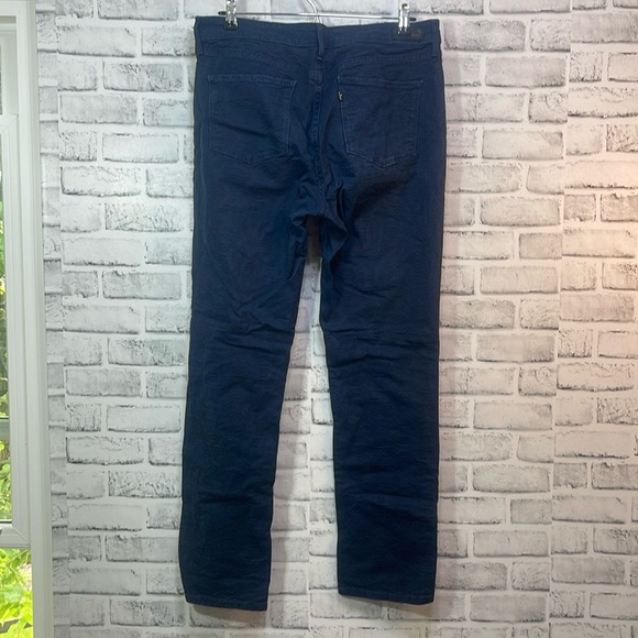 Levi’s Mid Rise Demi Curve Slim Floral Textured Jeans 32 - Picture 2 of 8